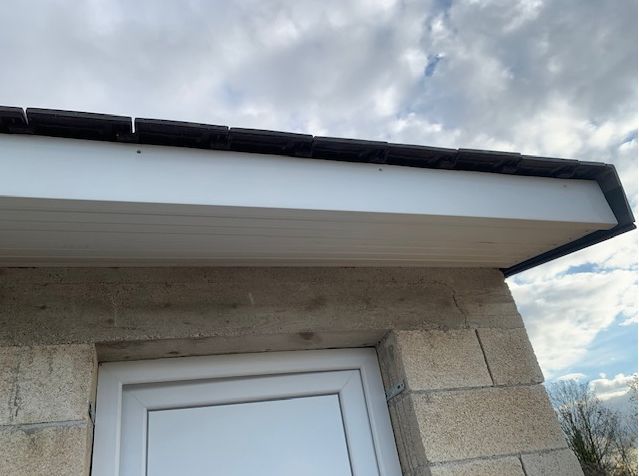 Retour de toit préparé pour les gouttières