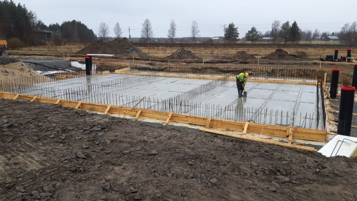 Betonivalutyötä ja maanrakennusalan yritys