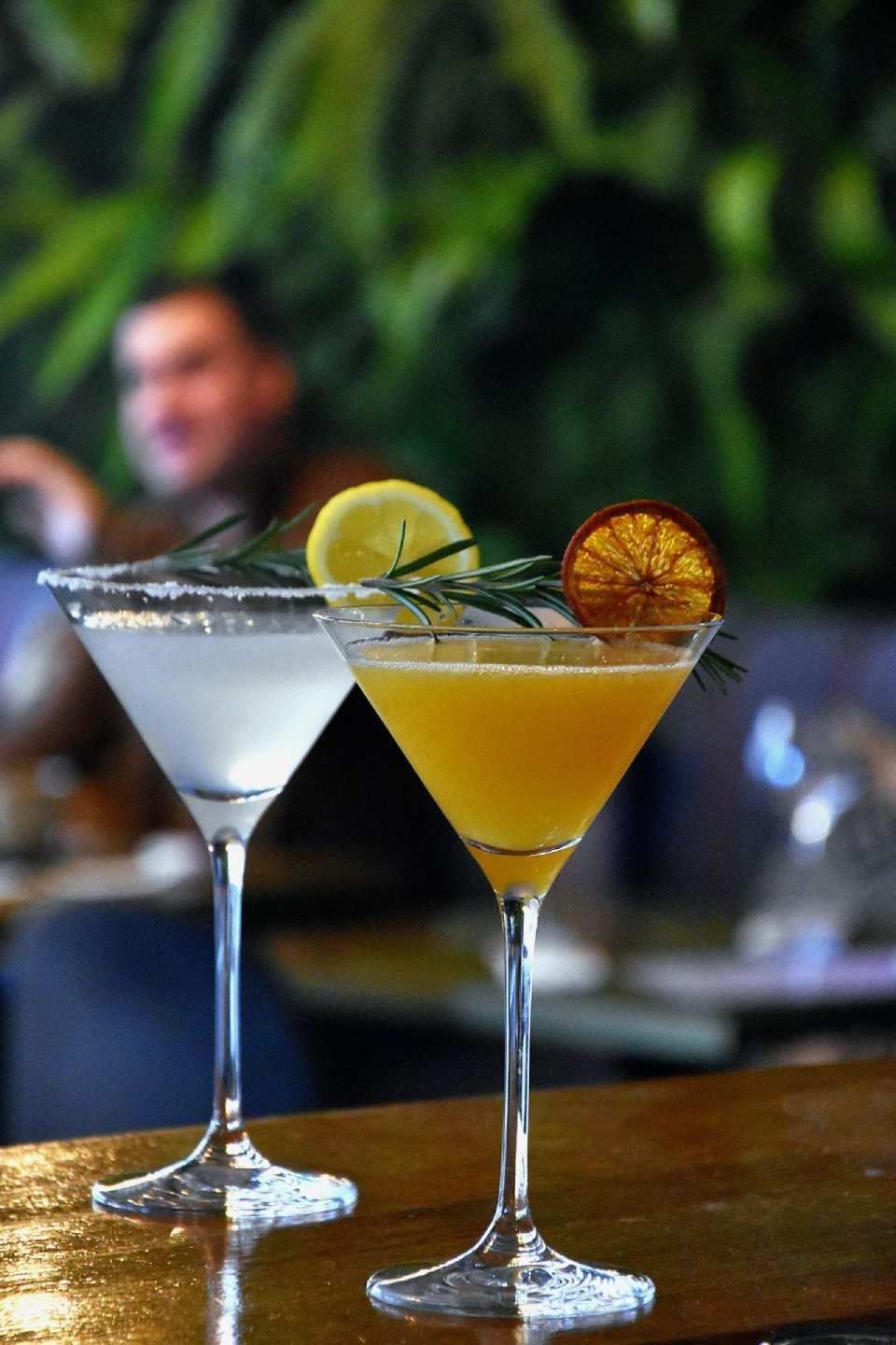 Cocktail avec et sans alcool servis à l'Arlequin Bar & Resto