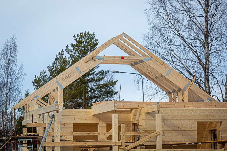 Hirsirakennukset - Kelorakennus Puustinen Oy