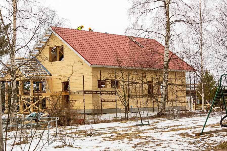 Hirsirakennukset - Kelorakennus Puustinen Oy