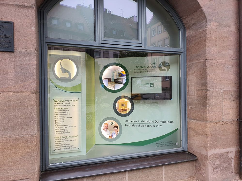 simeck-schaufenstergestaltung-arztpraxis