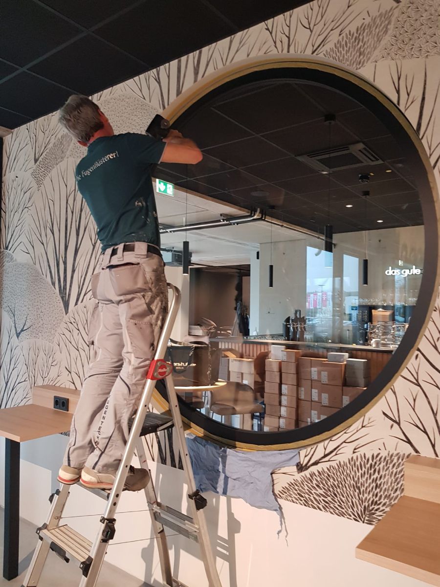 Fenster, Türen & Fassaden