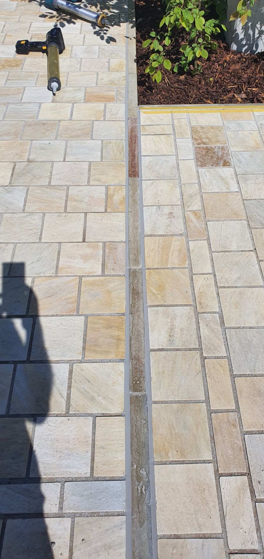 Fliesen- & Natursteinwerkstoff