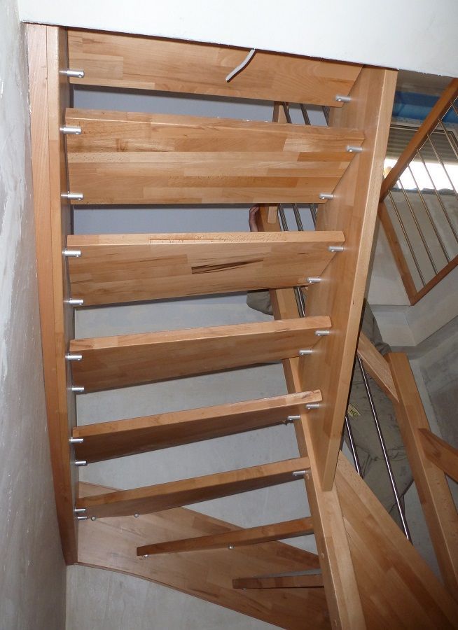 Stufen auf Trägerbolzen