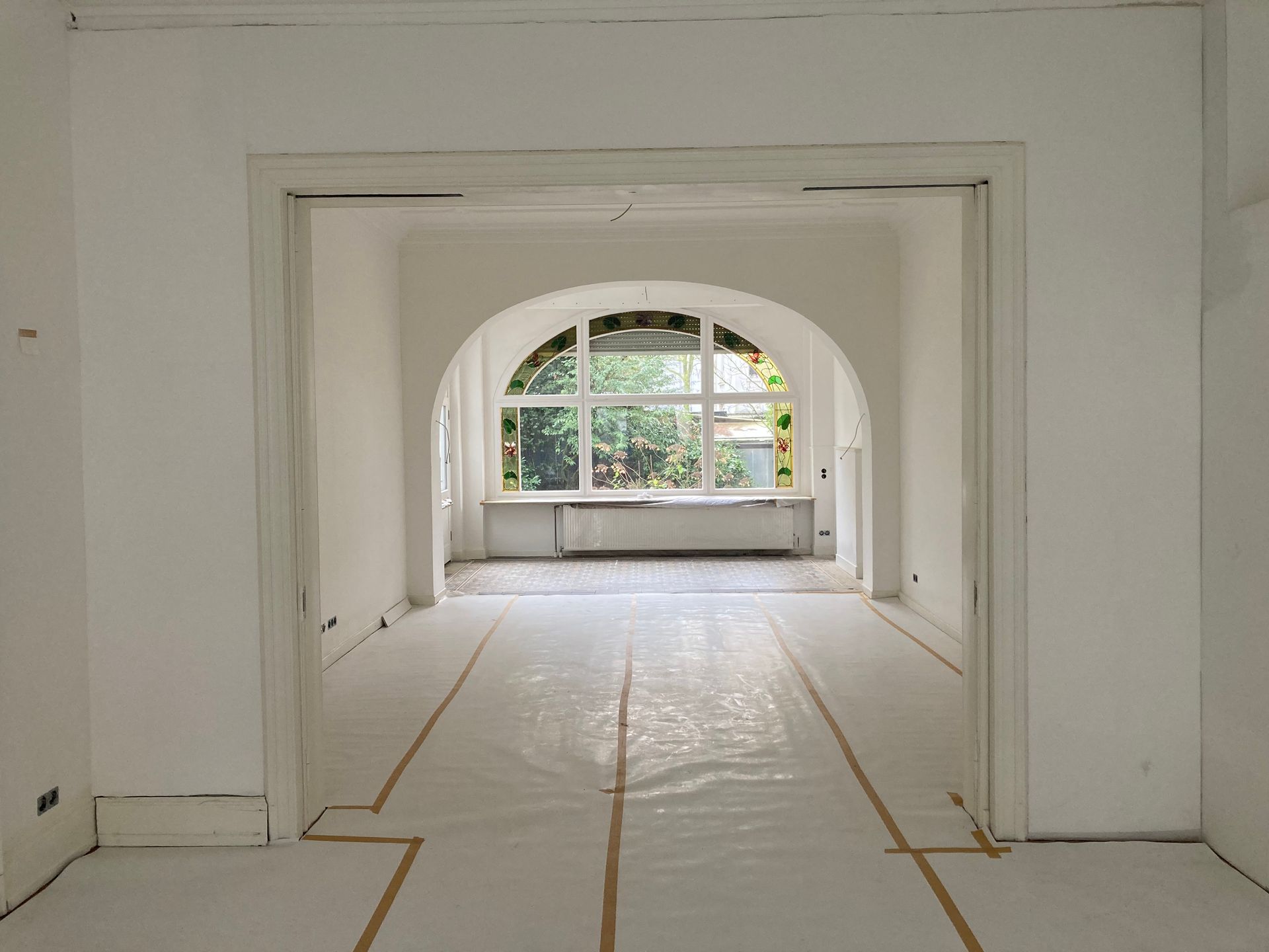 Unrenovierte Hausfassade