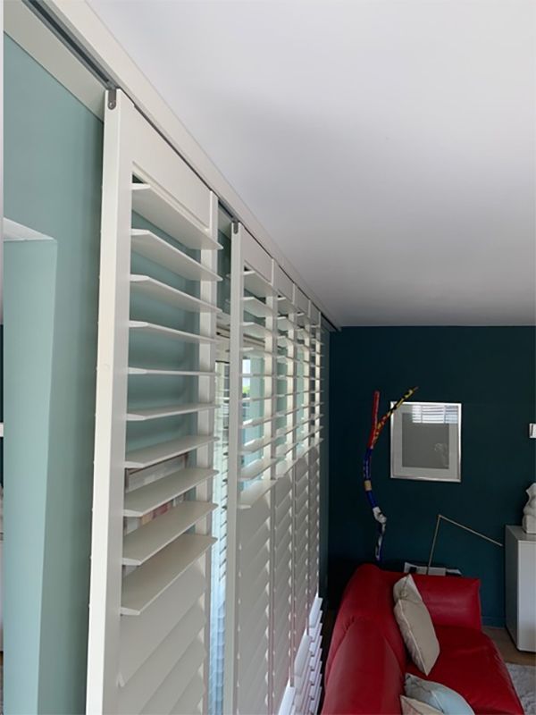 Jasno Shutters und Blinds
Schiebeshutters
