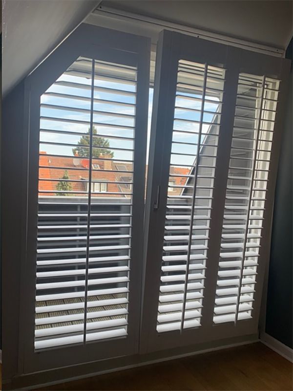 Jasno Shutters und Blinds
Shutters-Sonderfensterform
Shutters-abgeschrägt