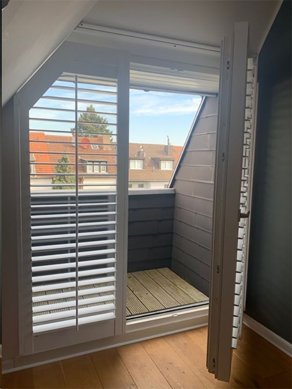 Jasno Shutters und Blinds
Shutters-Sonderfensterform
Shutters-abgeschrägt