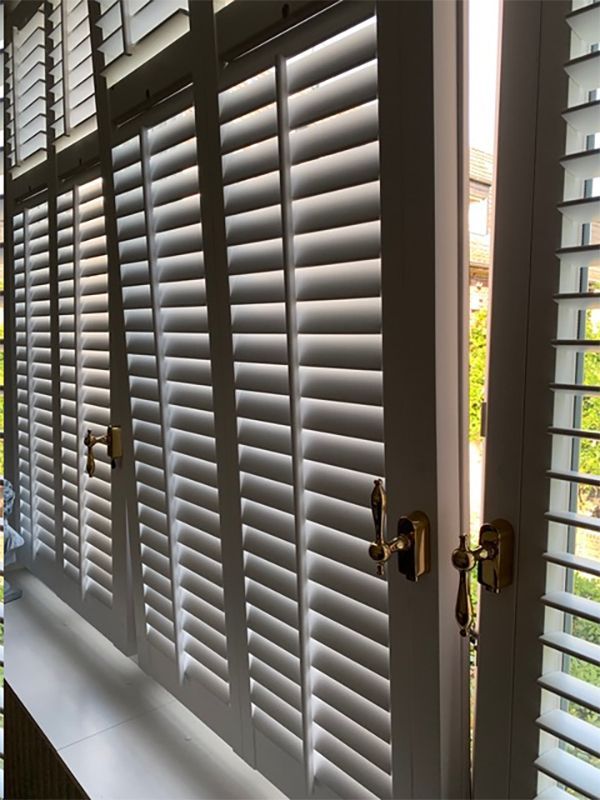 Jasno Shutters und Blinds
Shutters an Dreh-Kippfenster