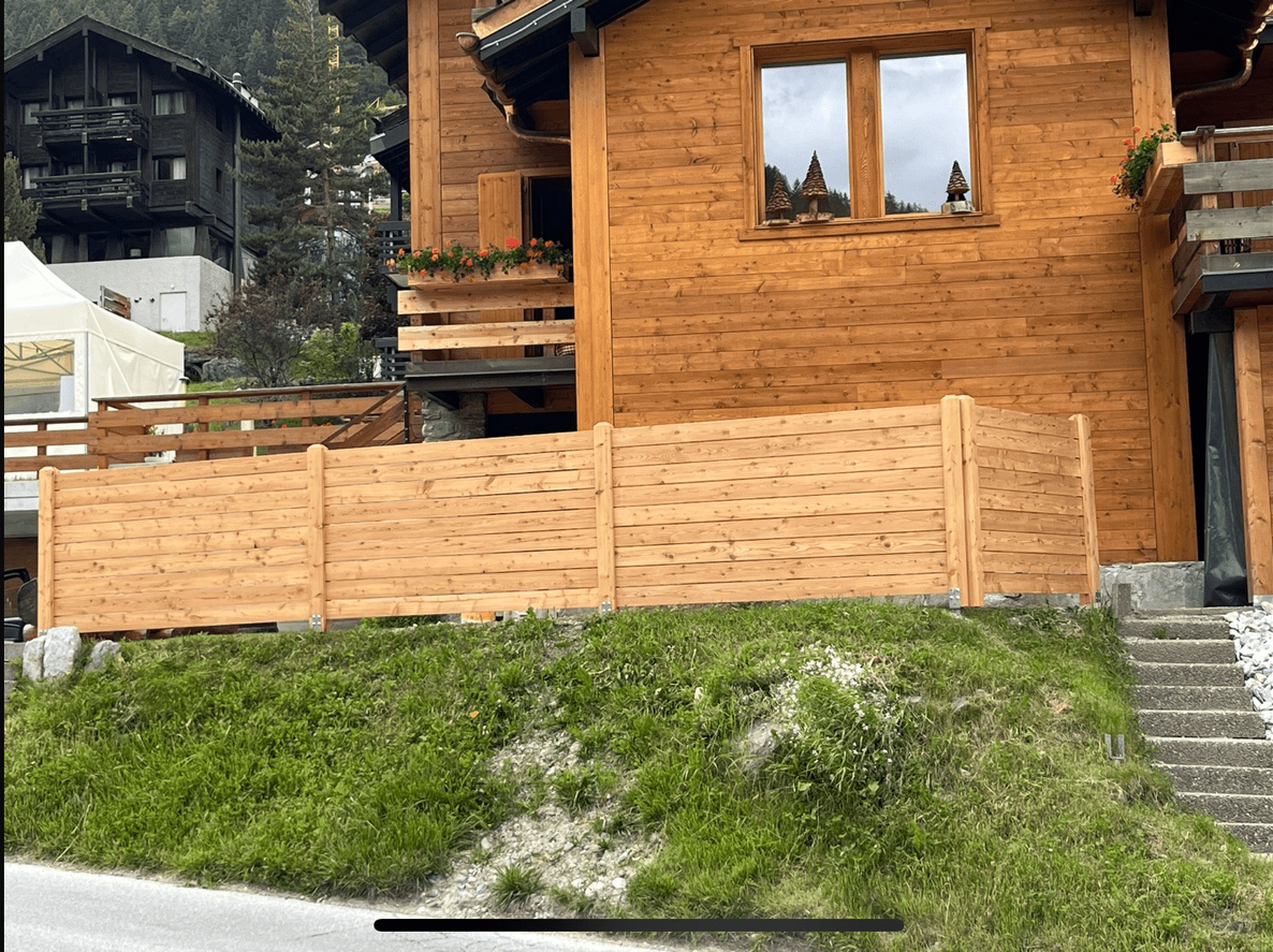 Palissade en bois réalisée par Triage Forestier du Vallon