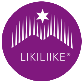 Pyöreä violetti logo, jossa on tyylitelty valkoinen revontuli tai vuorenhuippu ja tähti LIKILIIKE-sanan yläpuolella.
