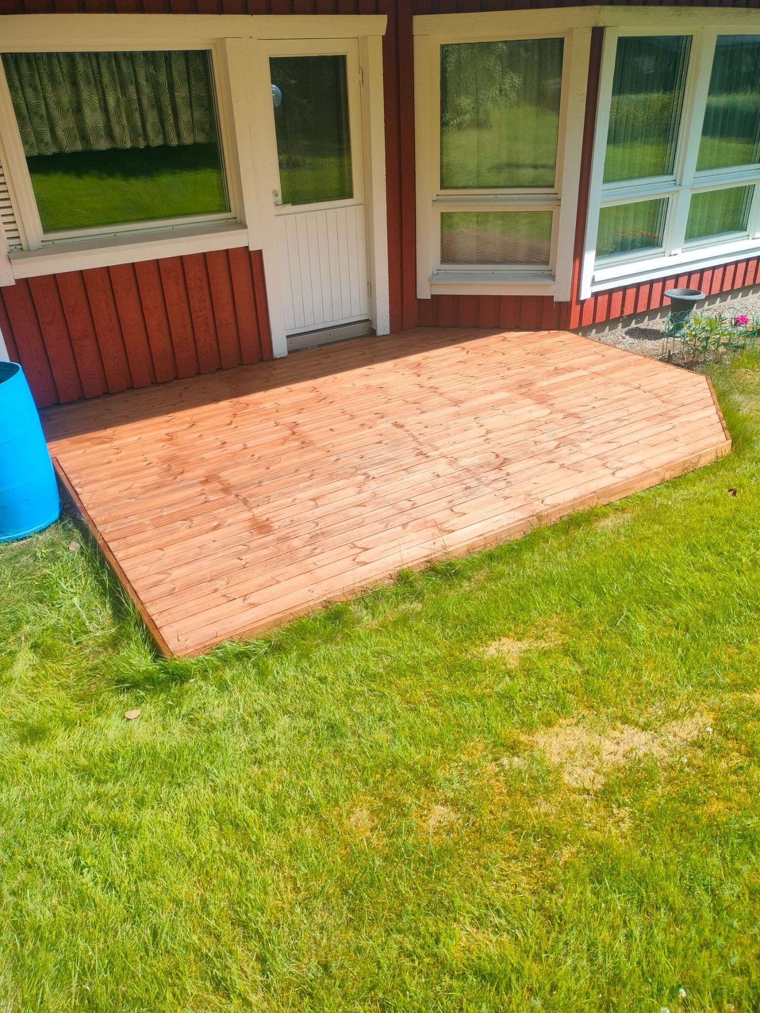 Terassin rakentaminen. 