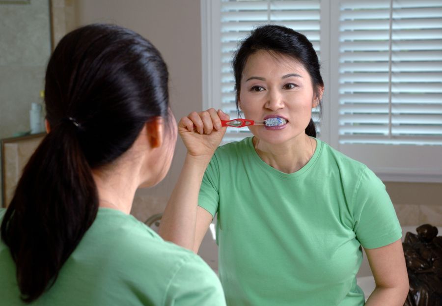 Cuidar el esmalte con el cepillado