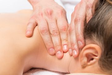 Nackenmassage - Roth Massagepraxis in Berikon