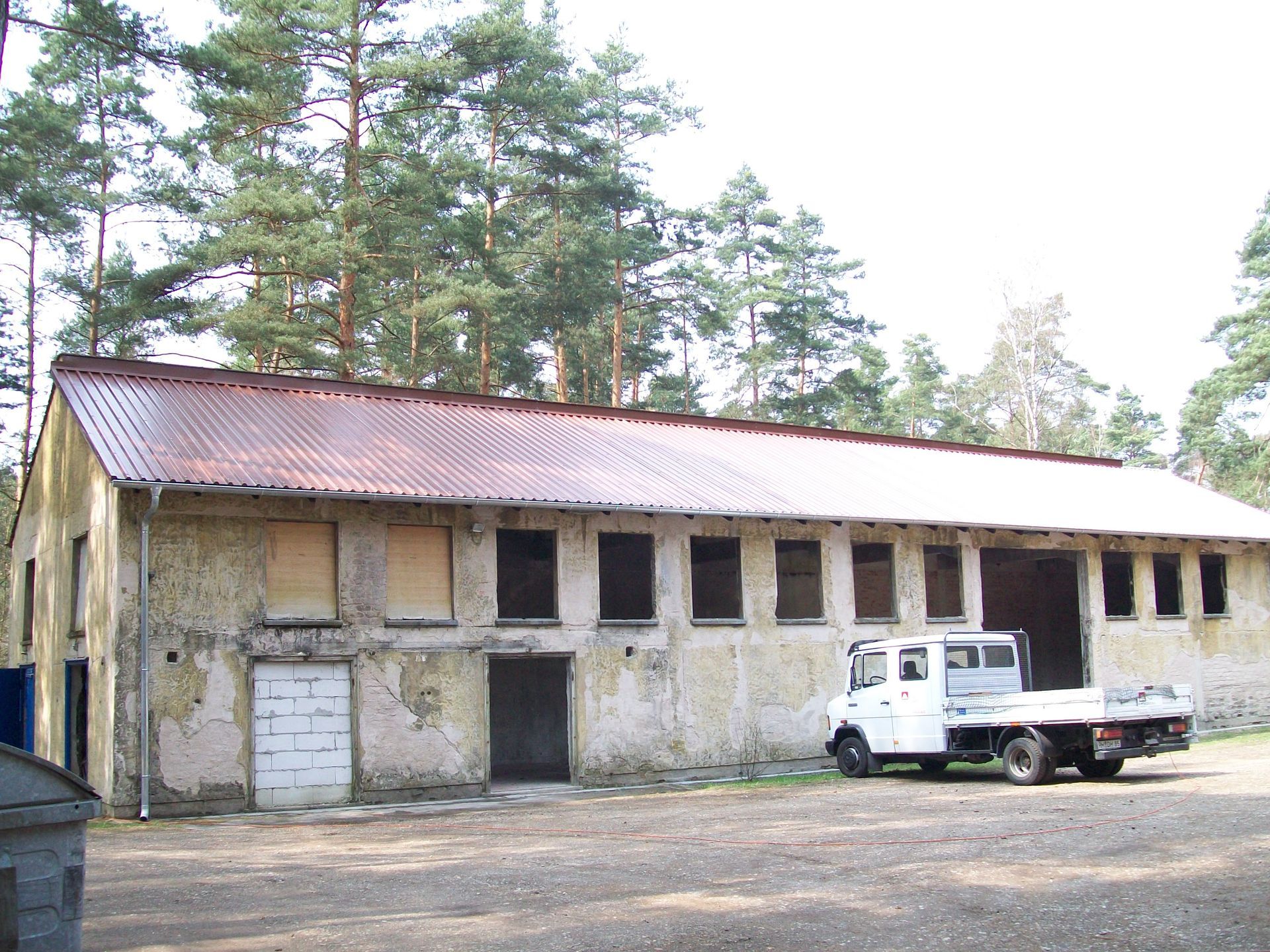 Sanierung eines alten Hallendaches in Pfaffenhofen mit Trapezblech