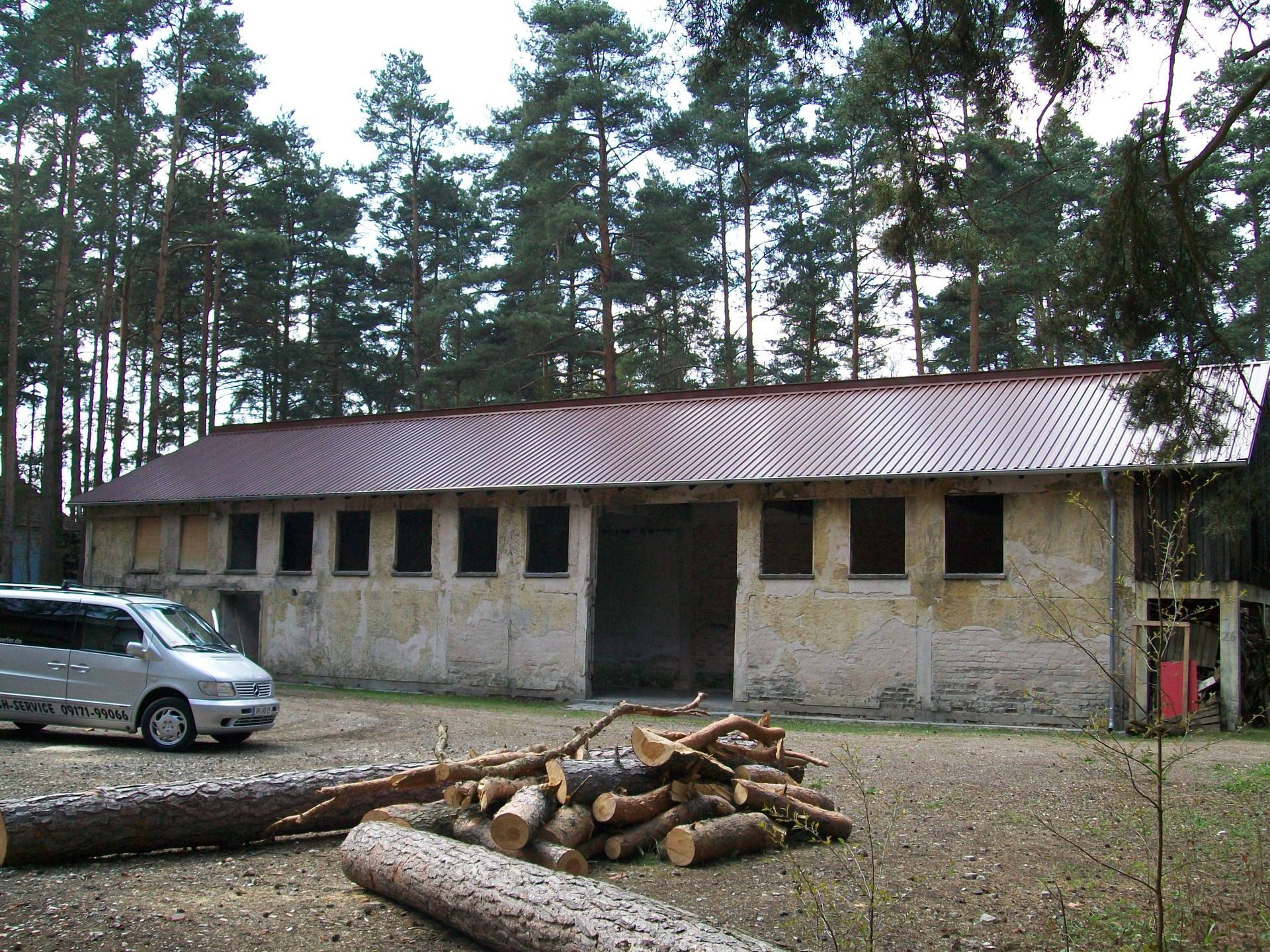 Sanierung eines alten Hallendaches in Pfaffenhofen mit Trapezblech