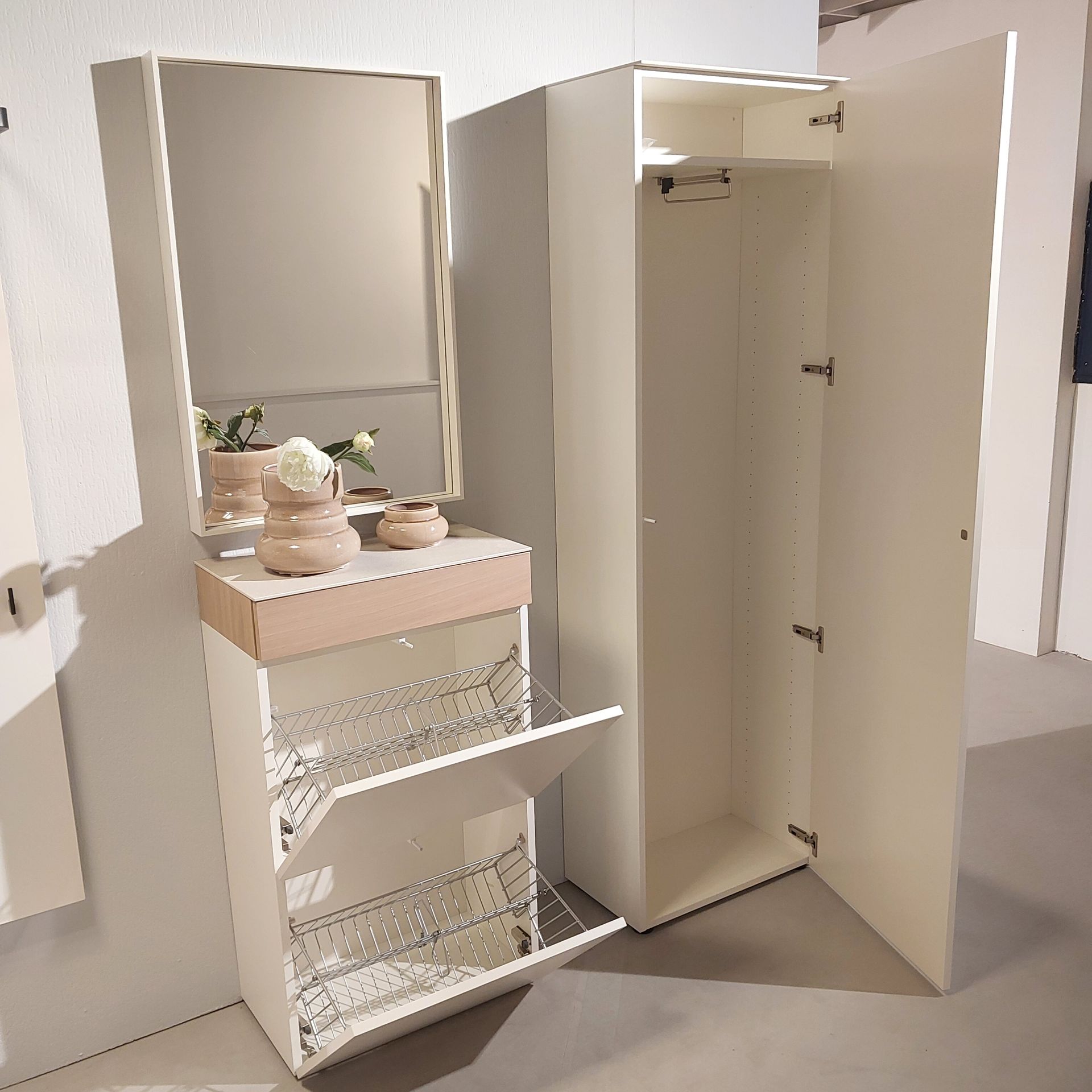 Garderobe Contur Arersa