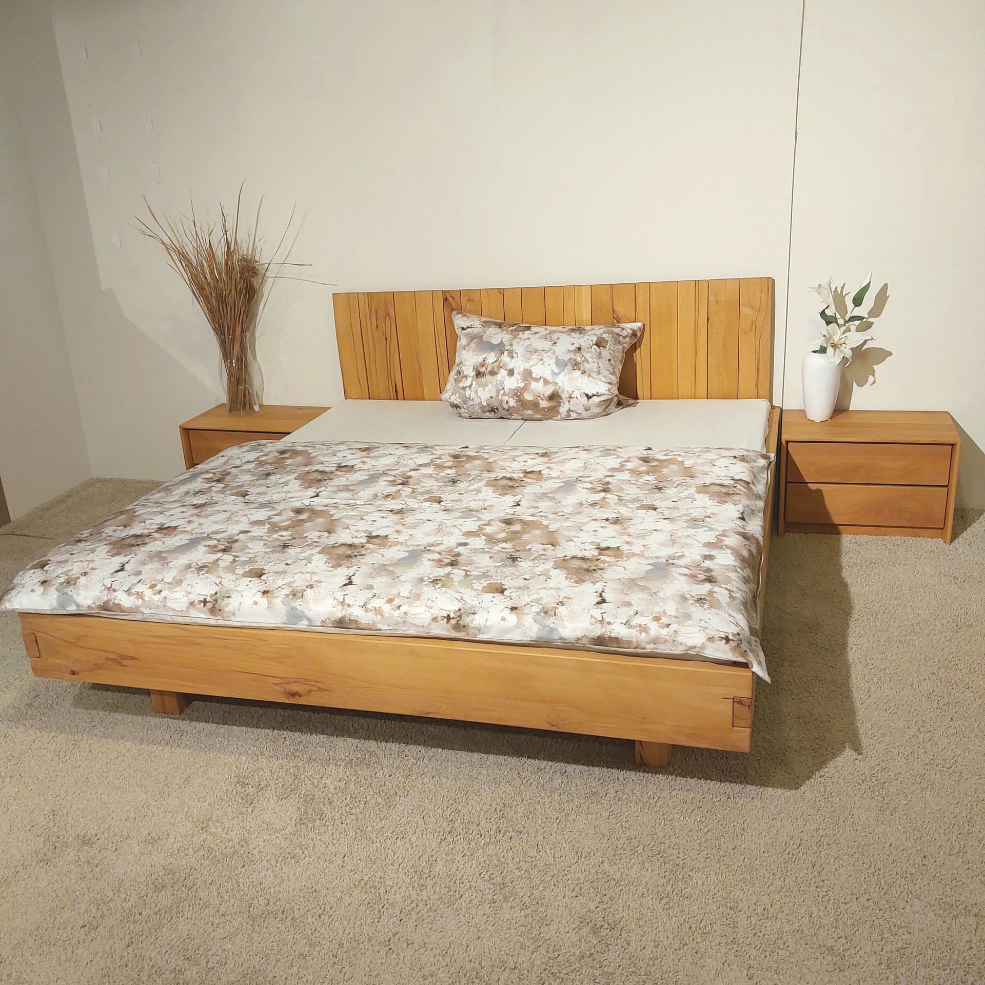 Bett Contur 800