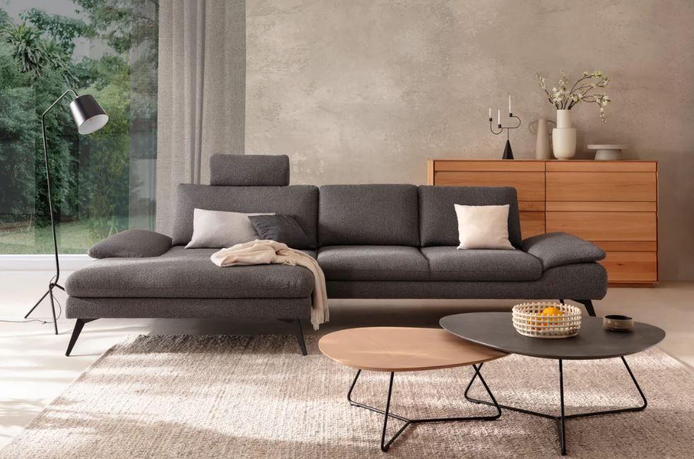 Contur Einrichtungen
