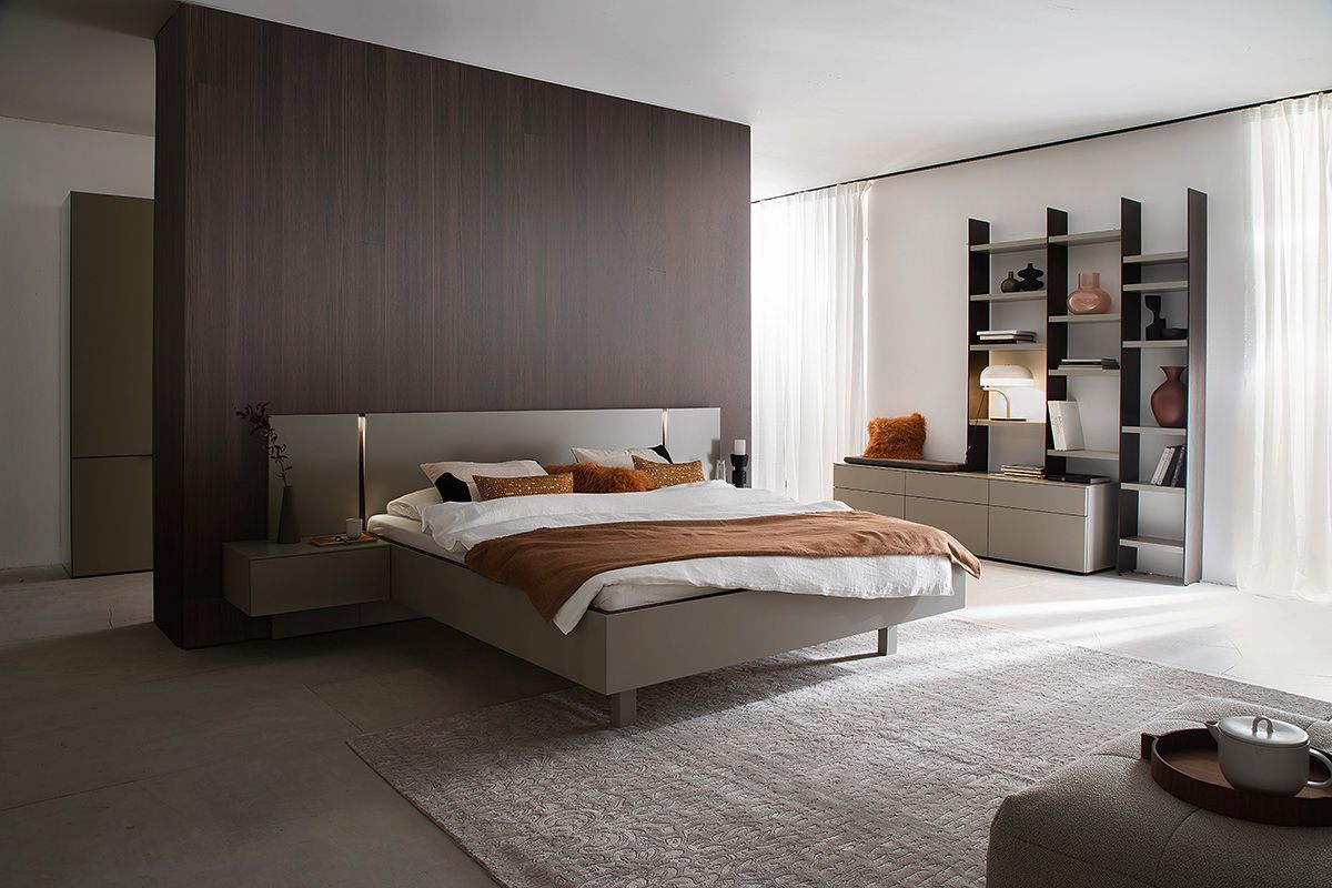 Bett von Contur Einrichtungen