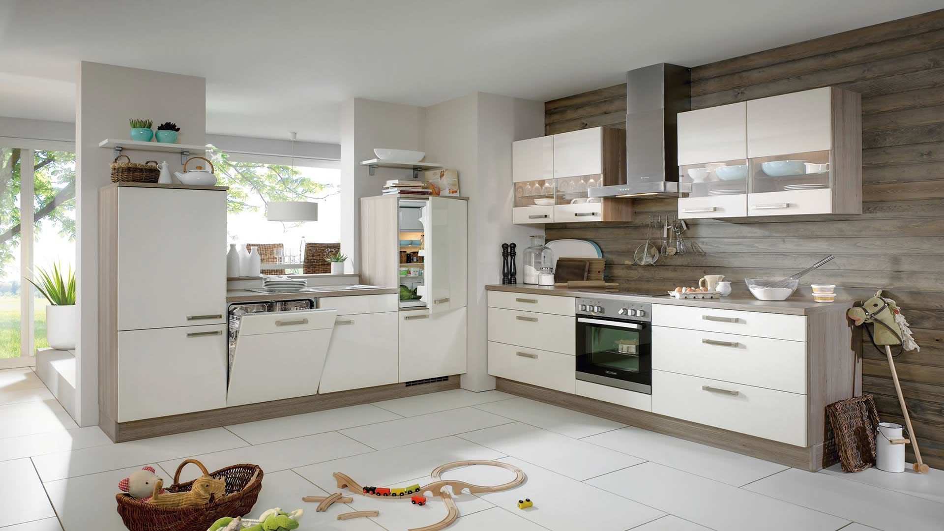 weiße helle Küche von nobilia