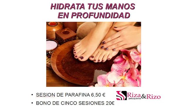 Una imagen de los pies de una mujer con las palabras hidrata tus manos en profundidad