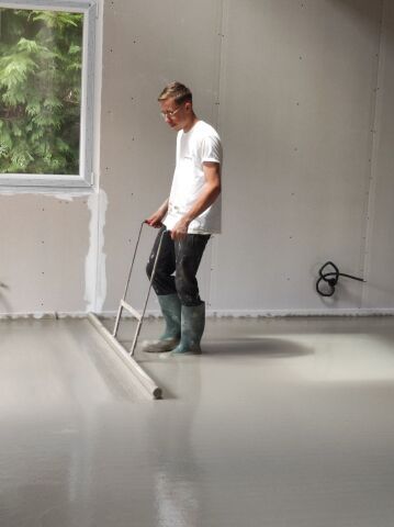 Création d'une chappe en béton