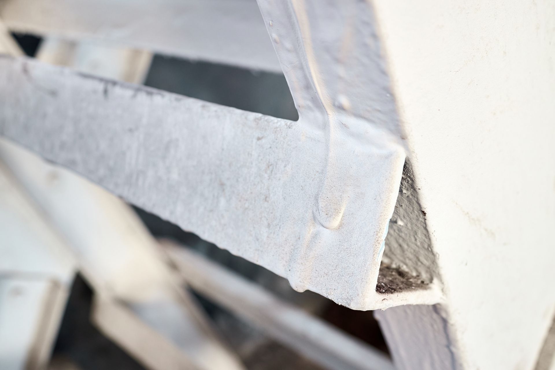 Vers peinture ignifuge