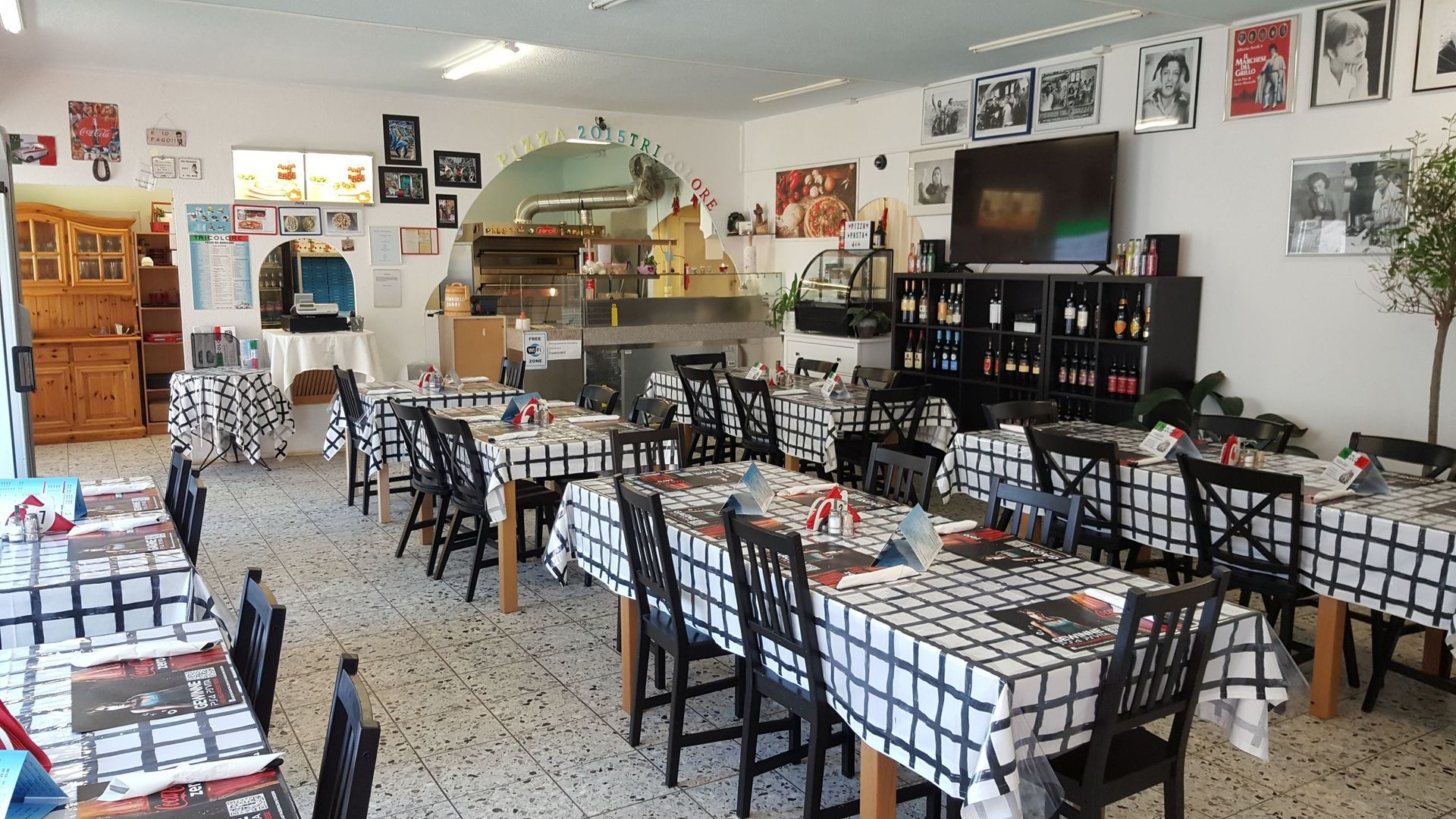 Gäste-Pizzakurier Tricolore da Francesco