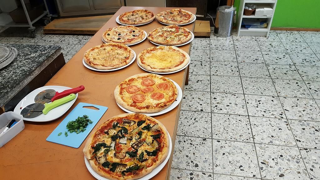 Gäste-Pizzakurier Tricolore da Francesco