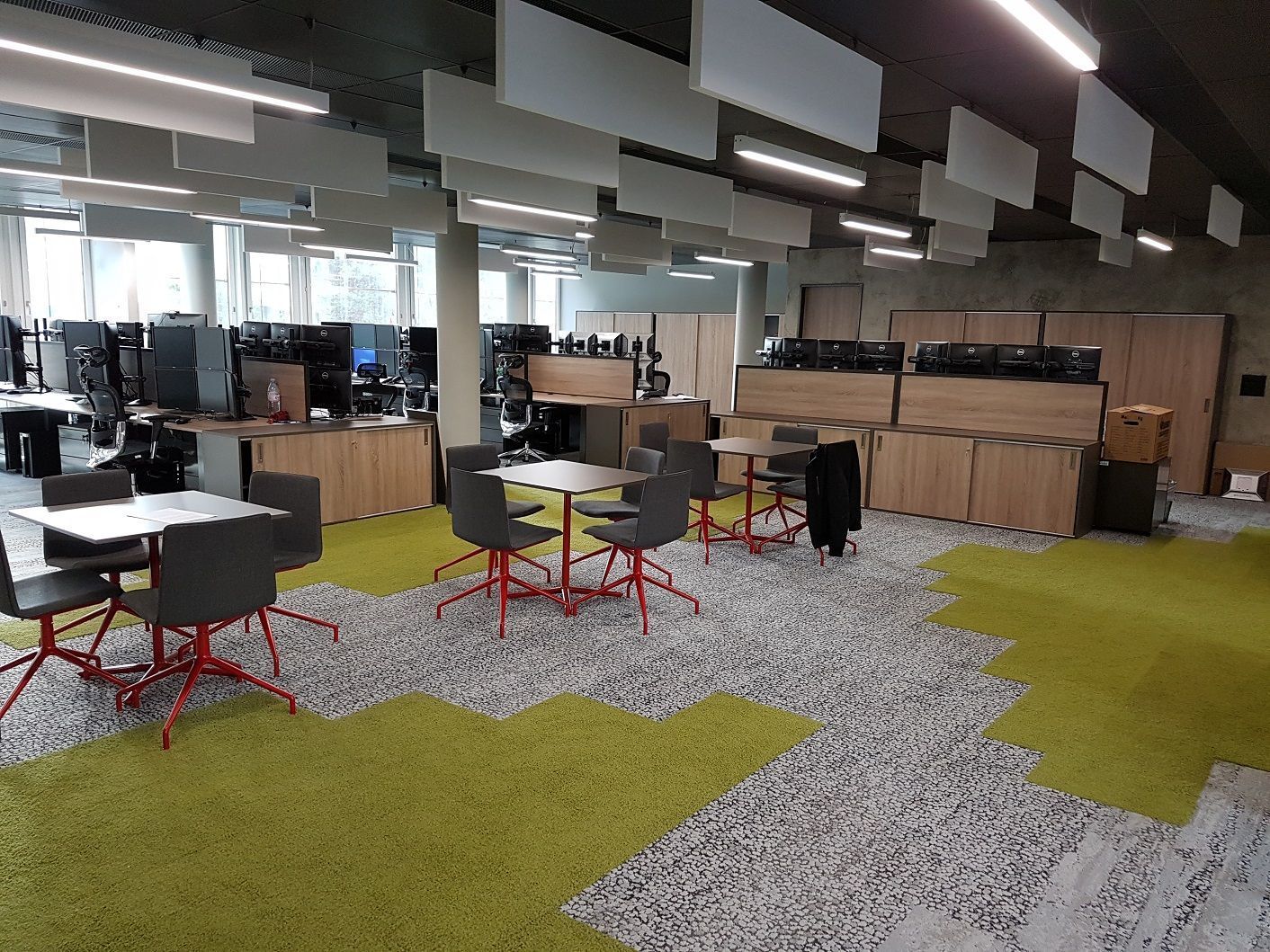 Büroküche | Dienstleistungs-Service B. Kneubühler | Bauleitung, Umbau, Bauprojekte, Auskernung, Gartenbau | Kanton Zug