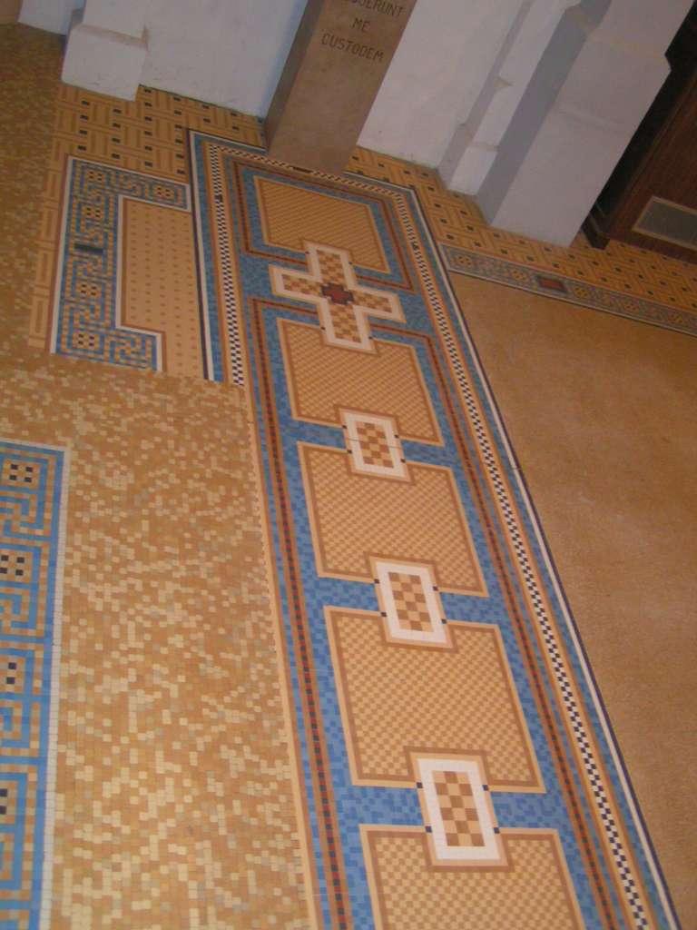 Carrelage orange et bleu