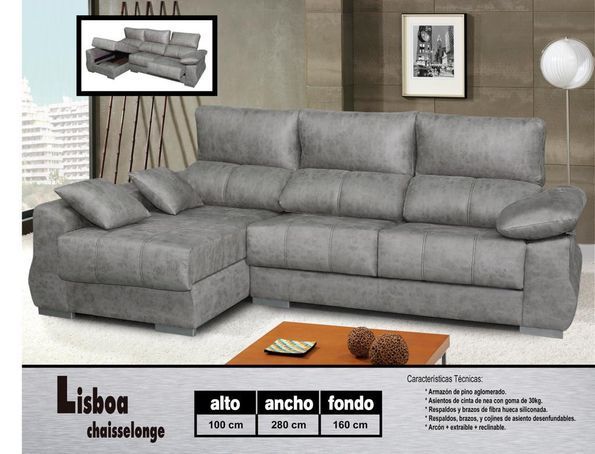 Una sala de estar con un sofá gris que dice Lisboa.