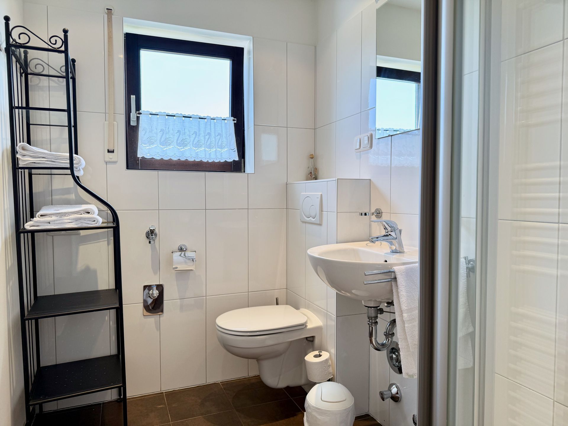 Badezimmer eines Komfort-Apartments