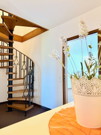 Treppenaufgang Maisonette-Apartment