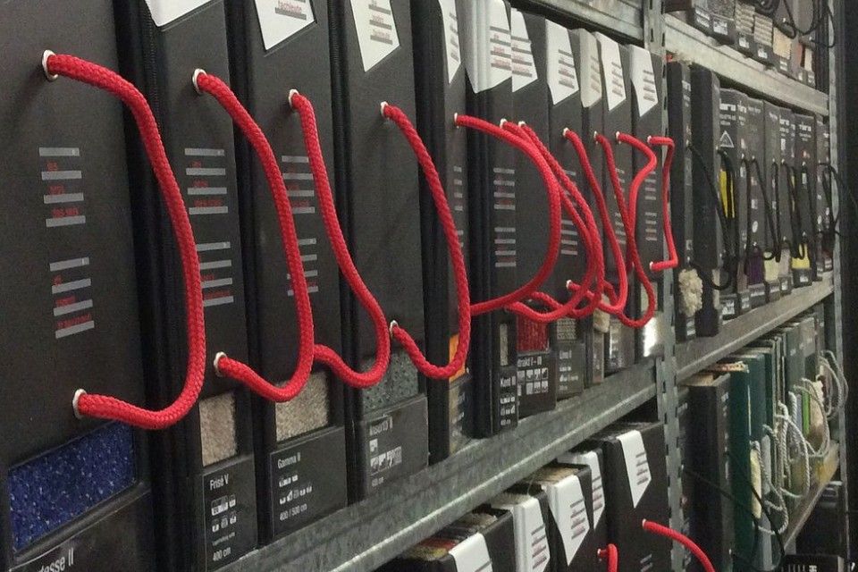 Ordner im Atelier, Boden- und Wandbeläge Th. Keller