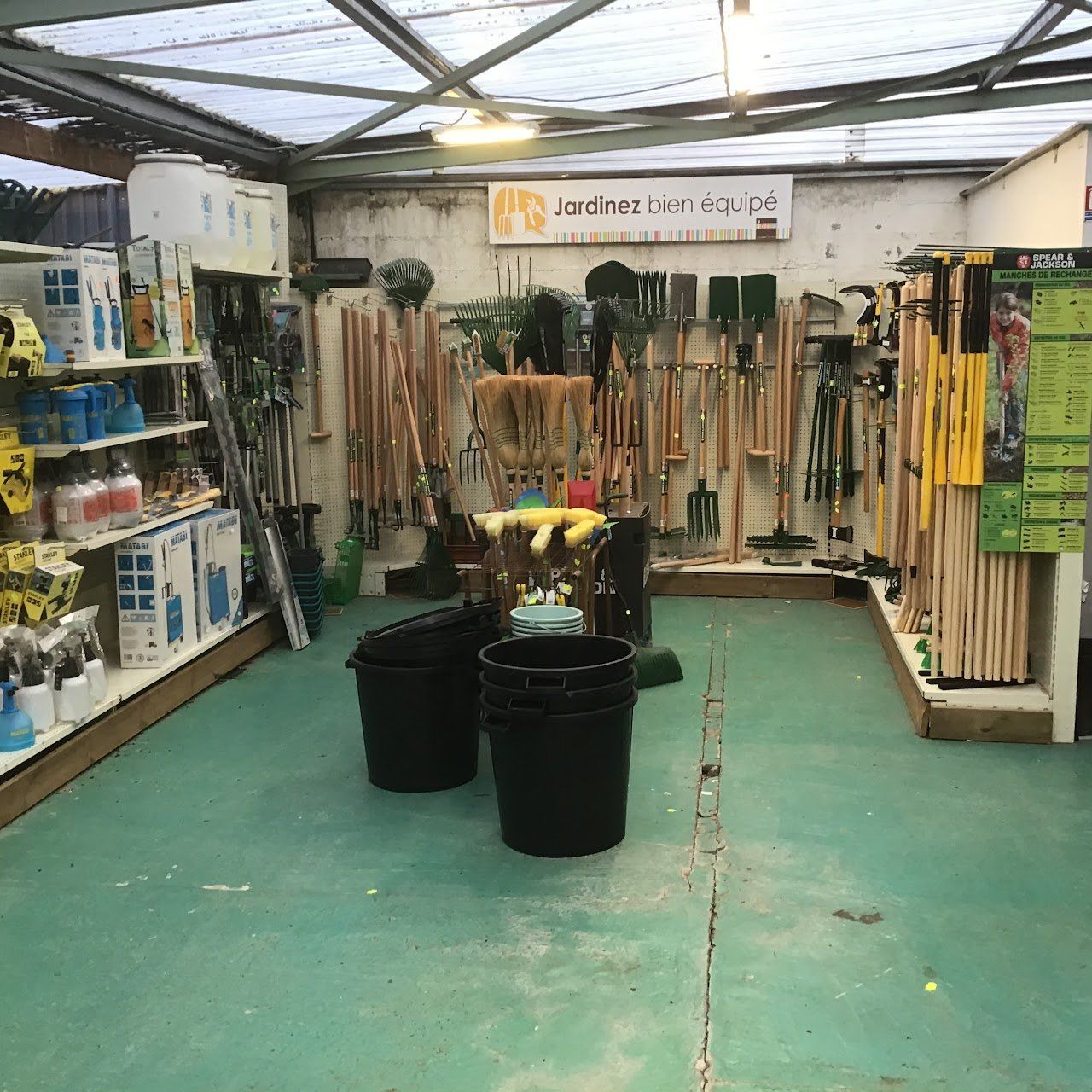 Des outils de jardinage