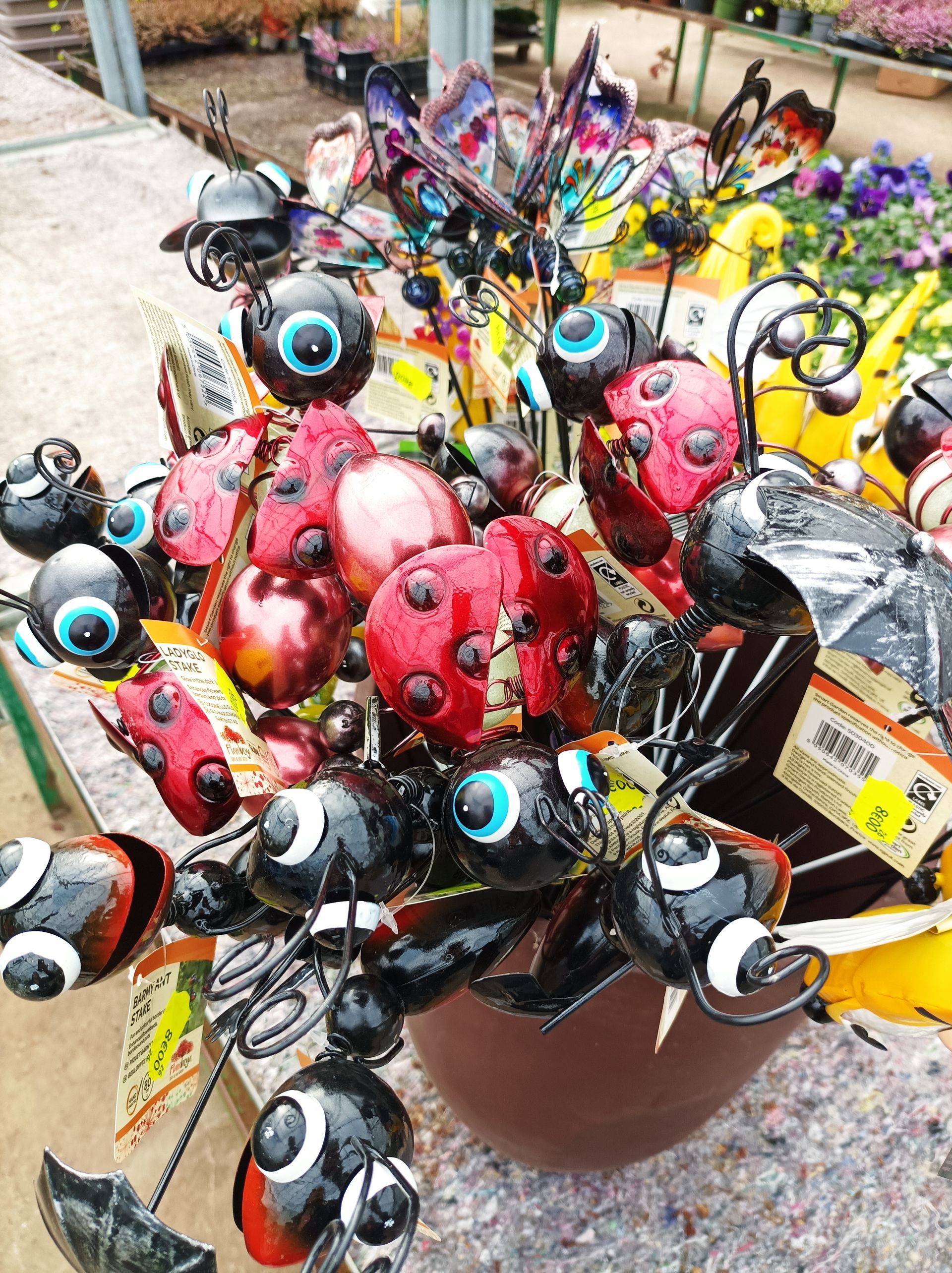 Décorations en formes de coccinnelles