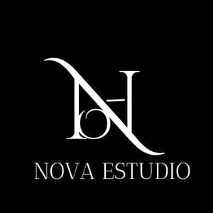 Logotipo blanco sobre fondo negro: "N" y "O" entrelazadas, texto "NOVA ESTUDIO" debajo.
