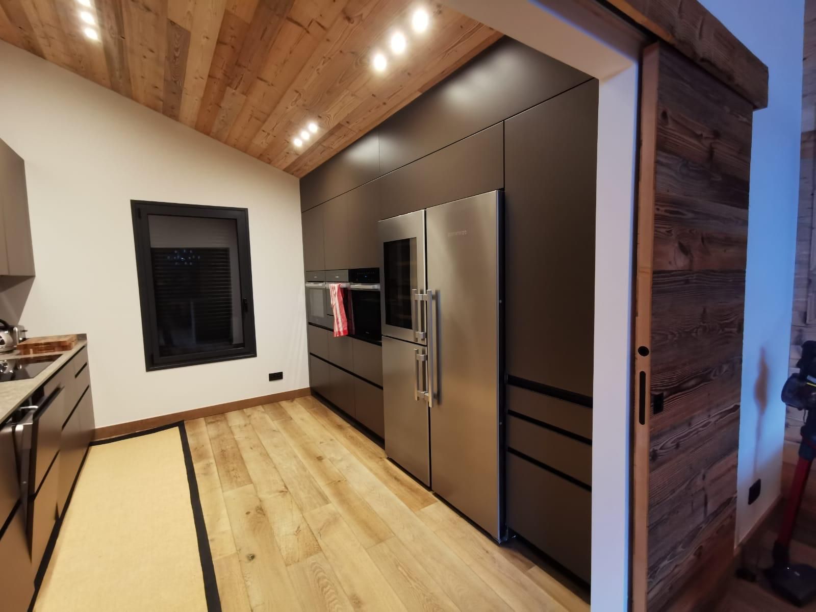 Une cuisine bien éclairée