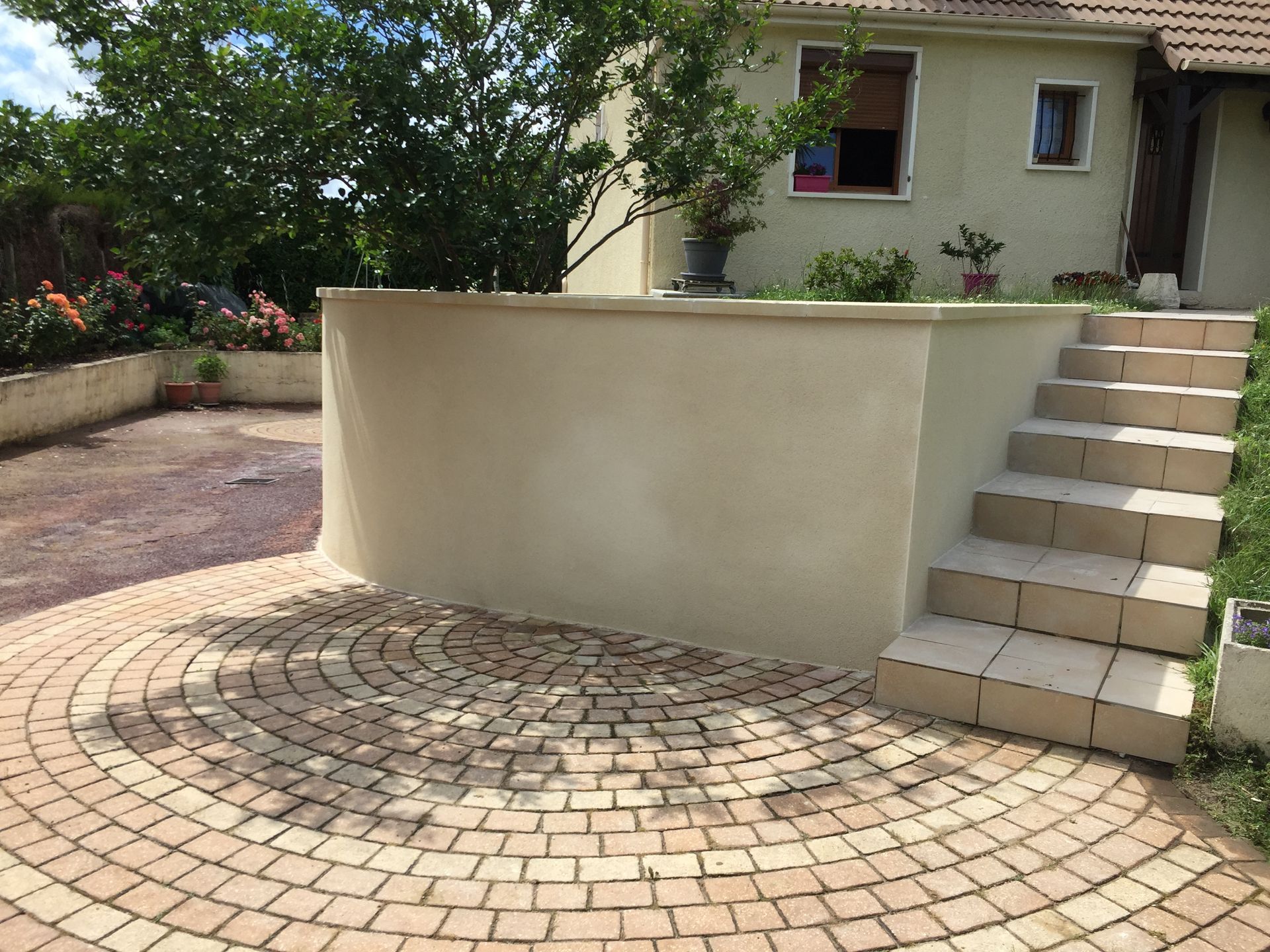 Rénovation d'un muret d'une maison terminée