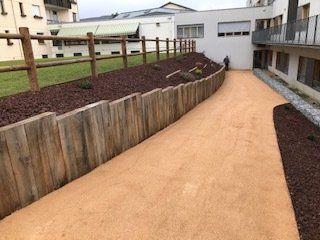 Mur de soutènement en traverse de chêne