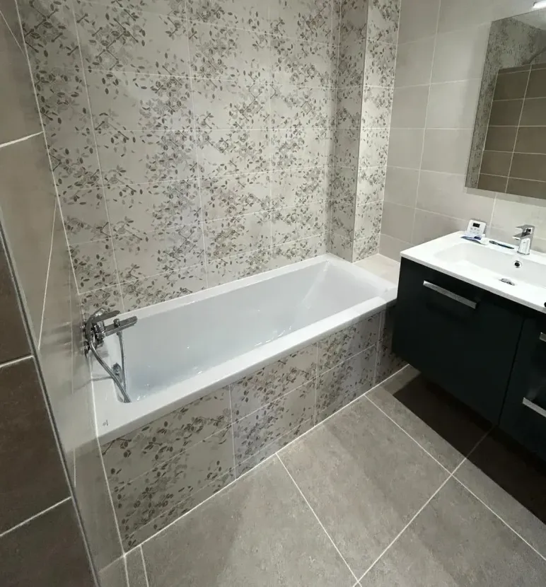 Salle de bain PMR