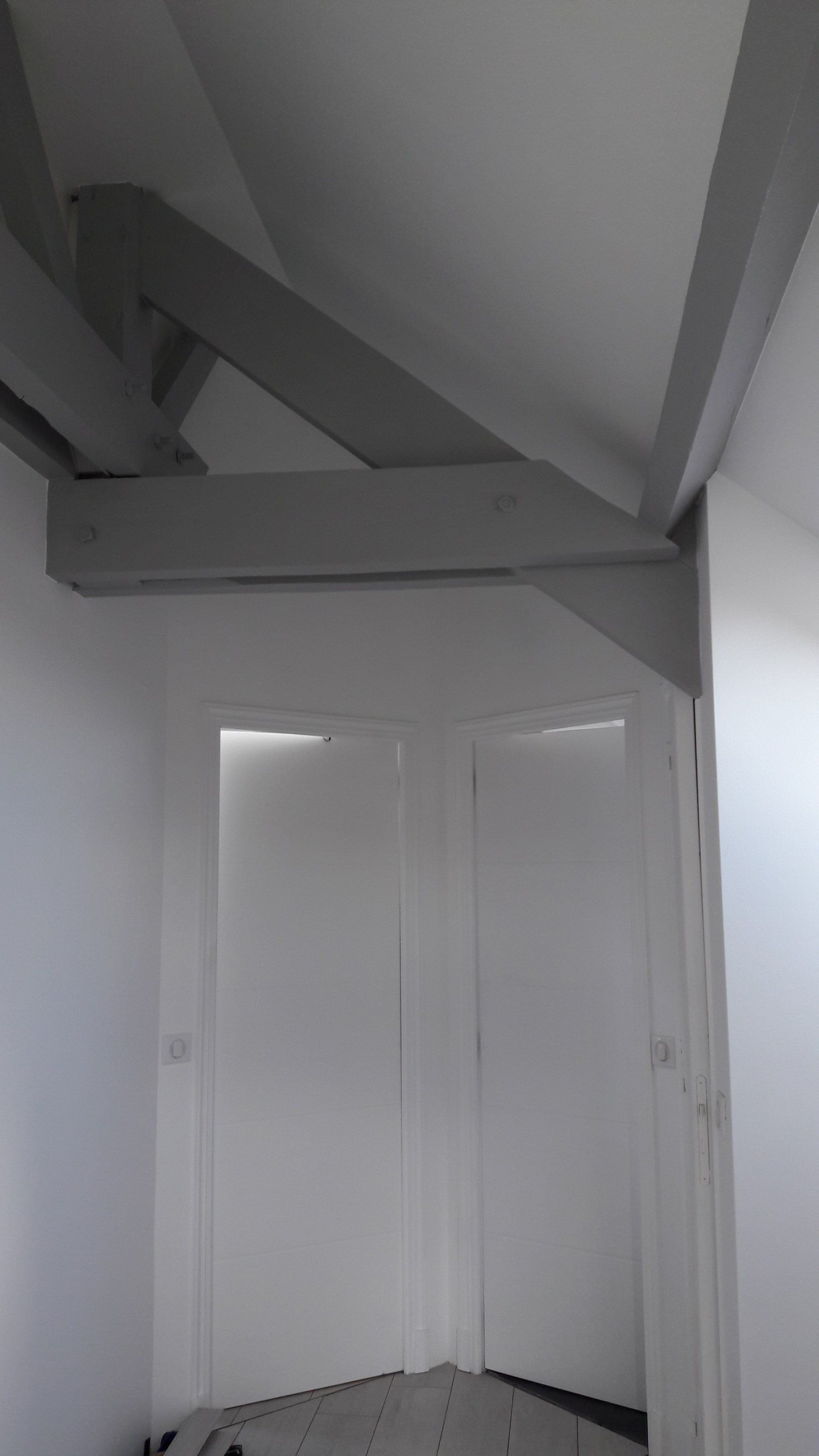 Cloisonnement des combles en peinture