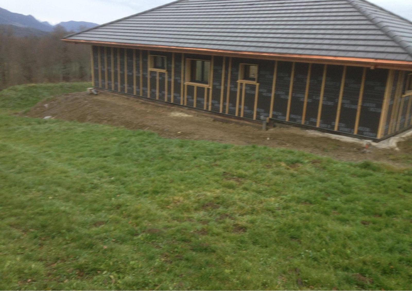 Pose des menuiseries sur embrasures meleze