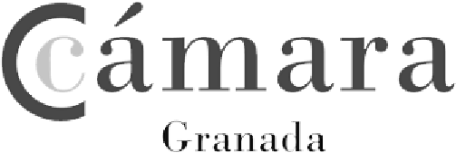 Un logotipo en blanco y negro para Cámara Granada sobre un fondo blanco.