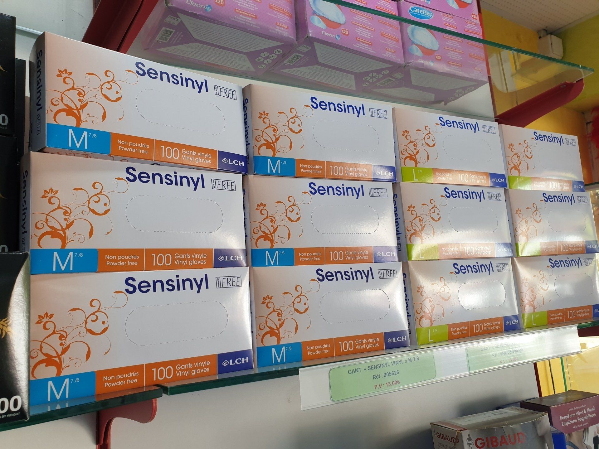 Photo de boîtes de gants hygiéniques