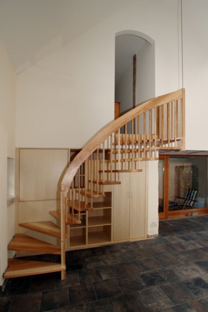 Bolzentreppe aus Holz