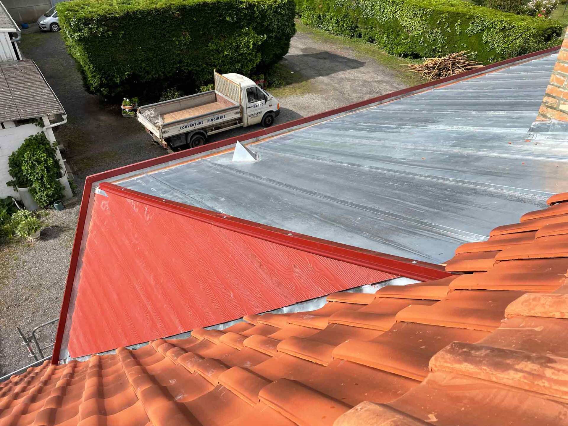 Entretien d'une toiture en zinc